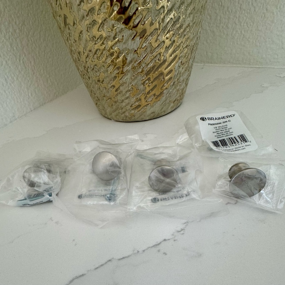 Cabinet Knobs. Set of 4 new Brainerd 7/8” Mia Knob. Satin nickel finish